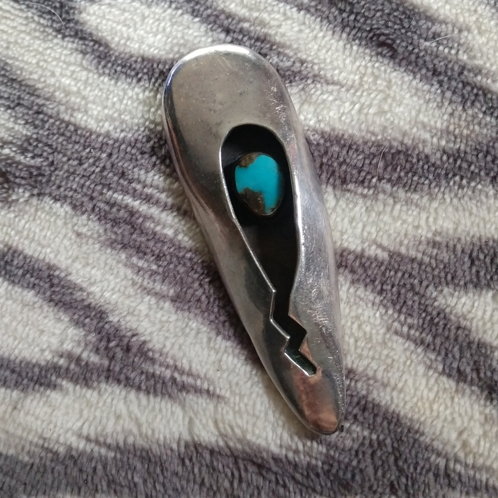 Unique Navajo Turquoise sterling silver pendant!
